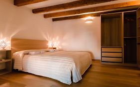 Historical And Luxury Apartment