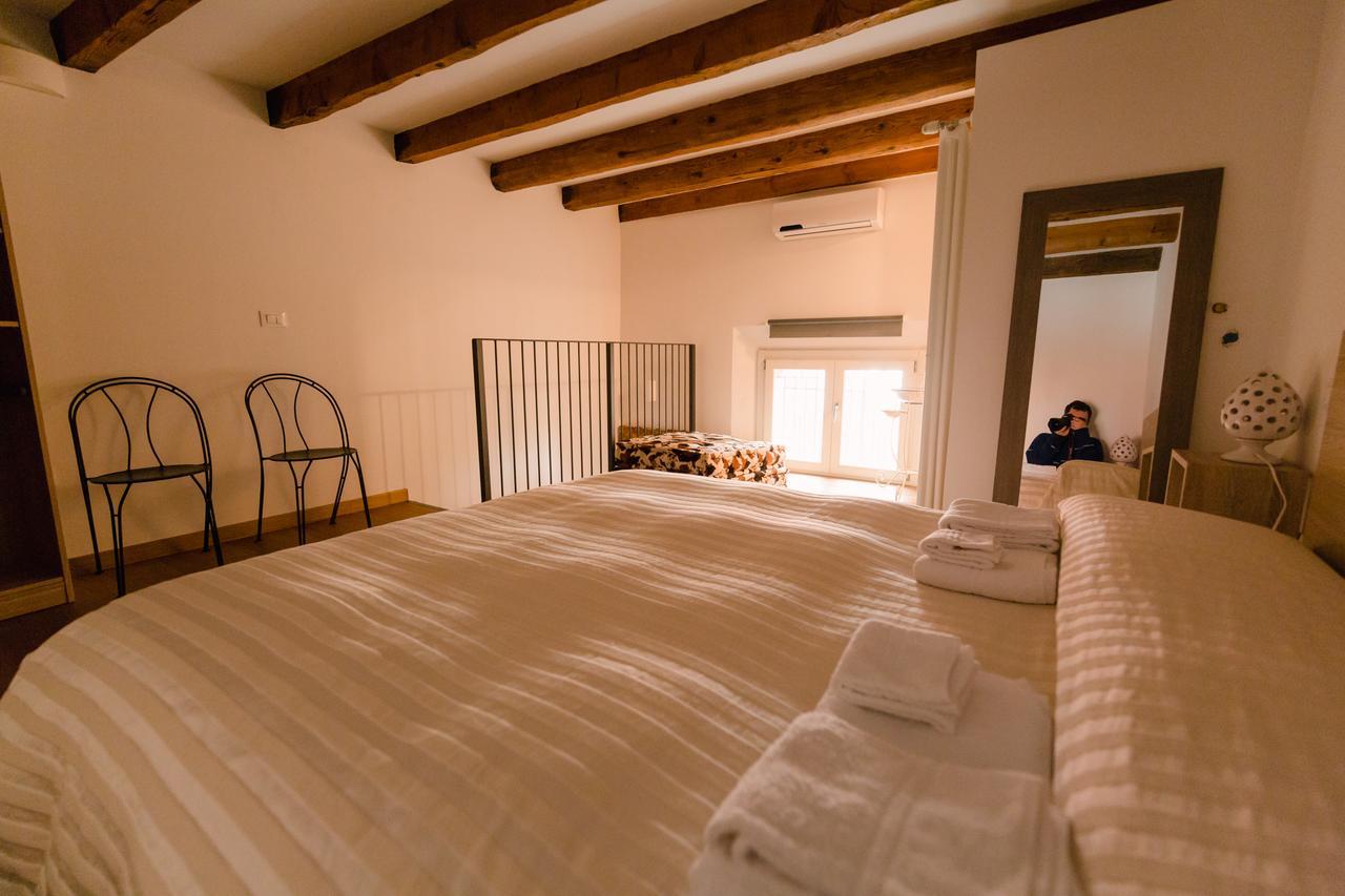 Historical And Luxury Apartment Bolonia Exterior foto