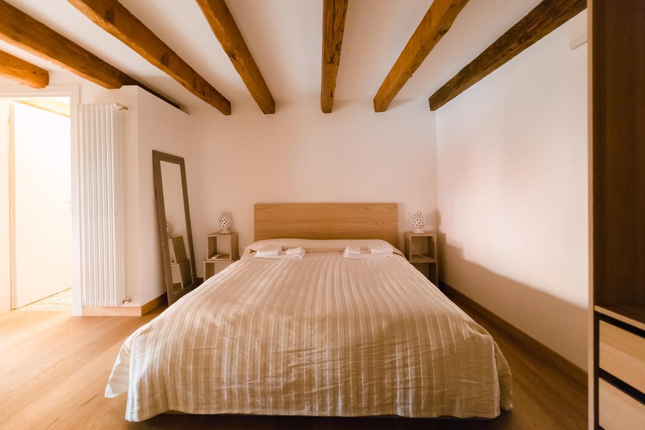 Historical And Luxury Apartment Bolonia Exterior foto